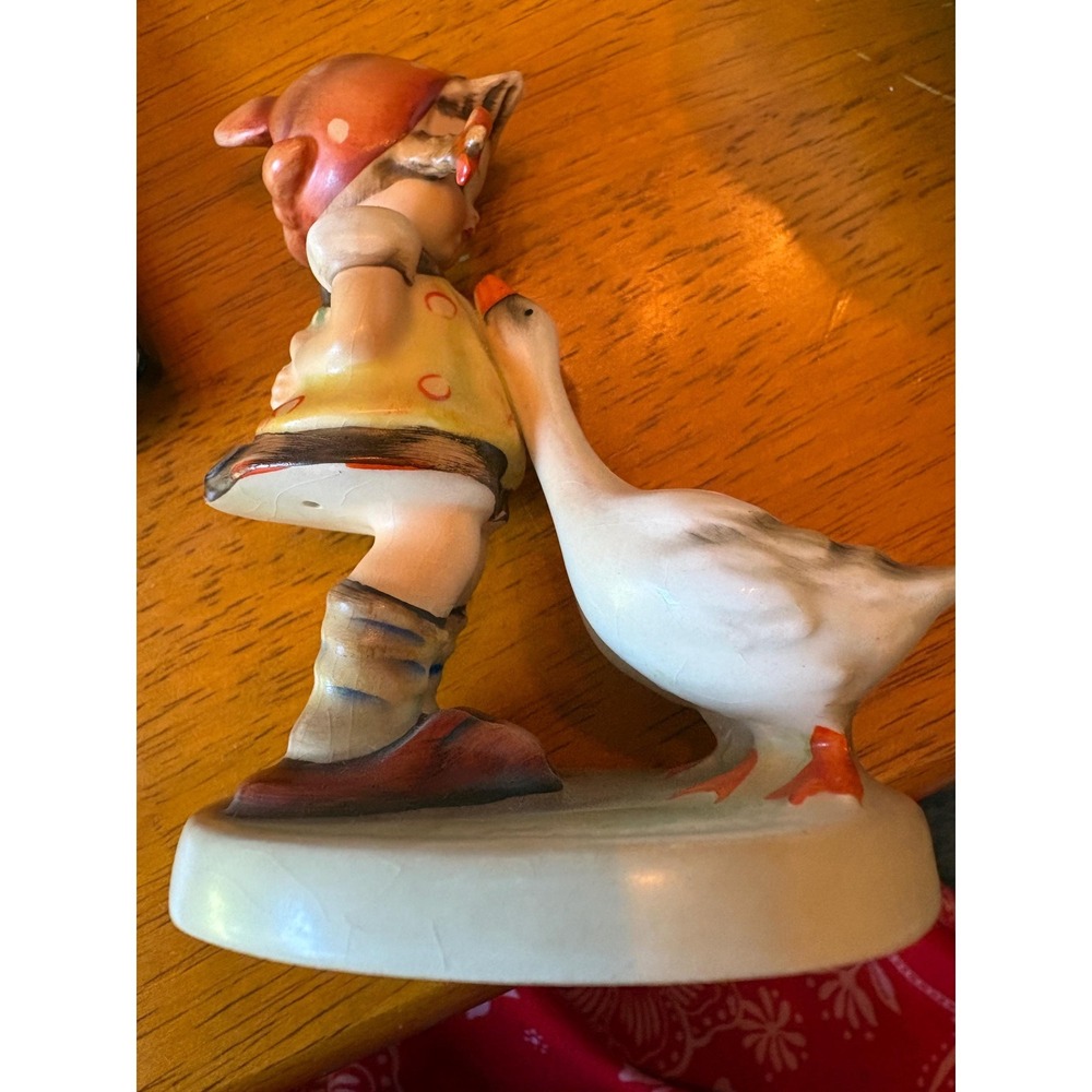 Vintage Goebel M.I. Hummel Goose Girl #47 3/0 Bee Mark Germany Figurine 4"‎ Tall